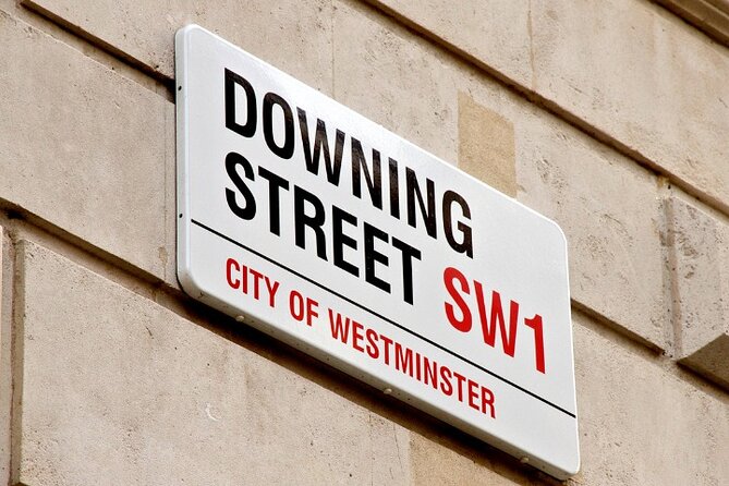 London Sightseeing Walking Tour with 30+ sights - The guides make the difference