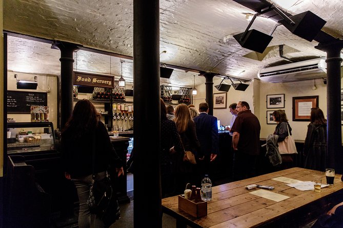 London Small Group Tour of Historical Pubs - Who should book this London pub tour