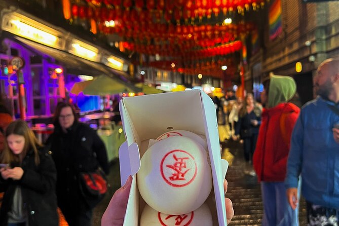 London Soho Food Tour with 7+ Tastings of Delicious Hidden Gems - Carnaby Street: fashion, music, and the first taste