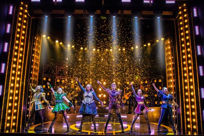 London Theatre: SIX The Musical - A Tudor court turned into a pop concert