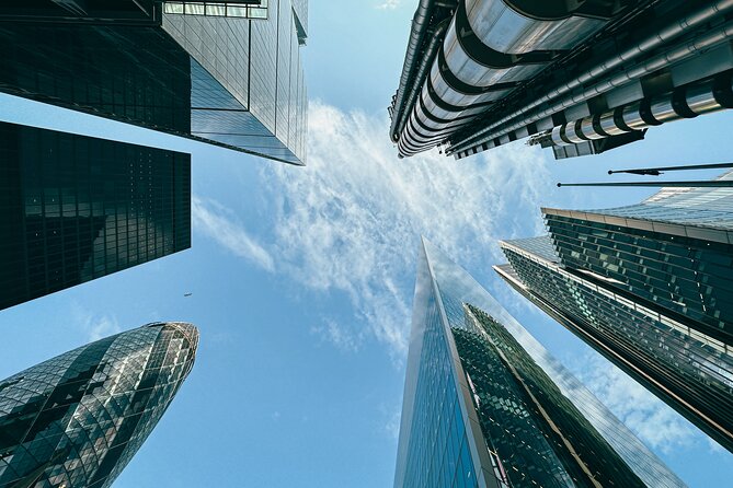 London through the lens: Iconic photo spots, hidden gems & food. - Starting beside Millennium Bridge at 11 am