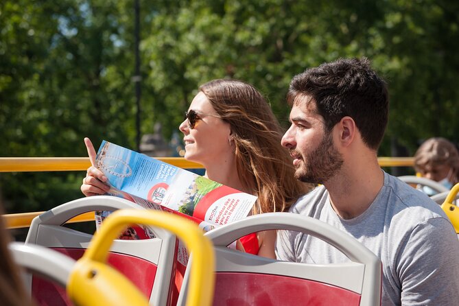 London Tootbus Hop-on Hop-off (Optional Thames Cruise) - Commentary and the Tootbus app