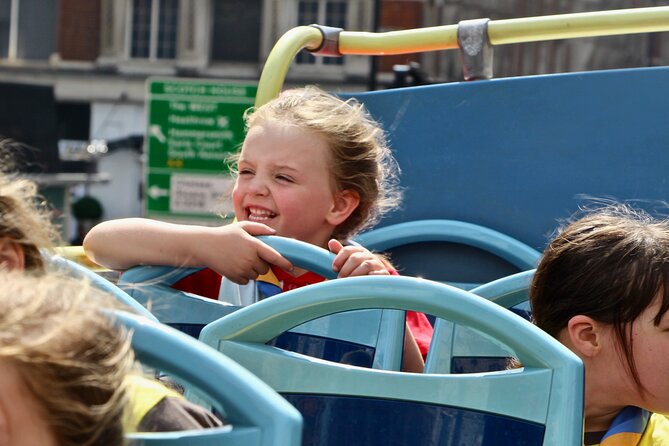 London Tootbus Kids Tour with Bespoke Live Guided Commentary - Why this short London tour works for families