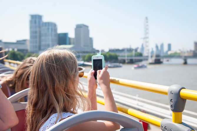 London Tootbus Kids Tour with Bespoke Live Guided Commentary - Parliament and Big Ben