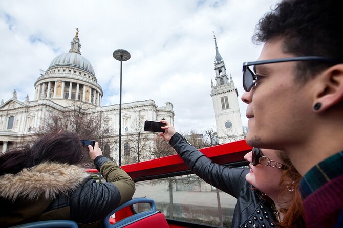 London Tour Hop-on Hop-off Bus with Optional Thames River cruise - Harrods, museums, and Kensington Palace