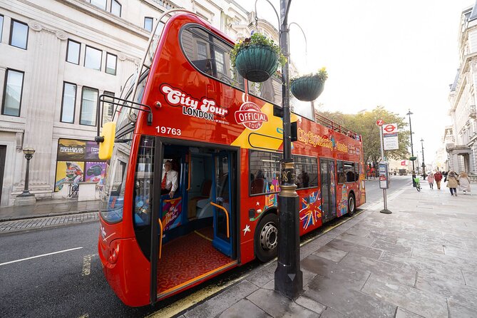 London Tour Hop-on Hop-off Bus with Optional Thames River cruise - Tower Hill, Westminster, and Big Ben