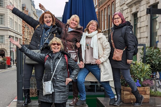 LONDON Westminster Private Walking Tour fully flexible - Buckingham Palace, Queen Victoria, and royal questions