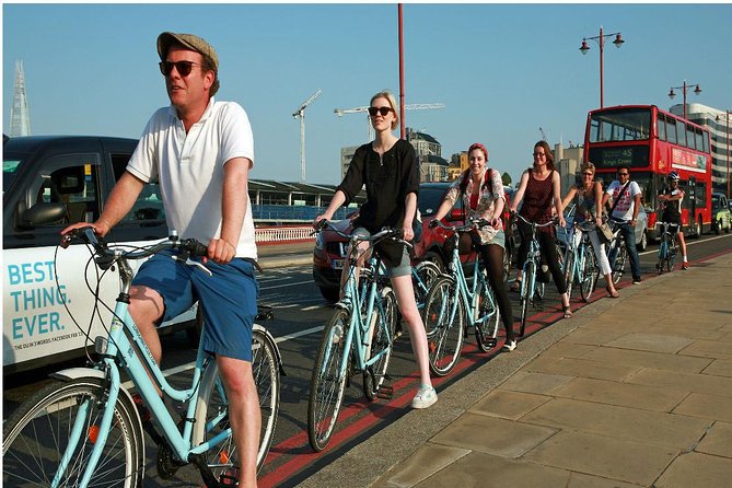 Love London Bike Tour - Hyde Park: a green break in the middle of London