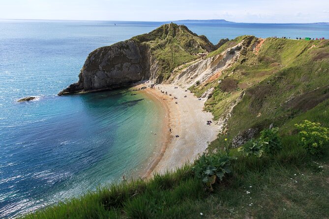 Lulworth Cove & Durdle Door Mini-Coach Tour from Bournemouth - Arriving at Lulworth Cove before Durdle Door