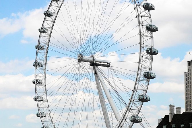Lunch River Cruise on the Thames with 2-Course Meal - Is $59.67 good value?