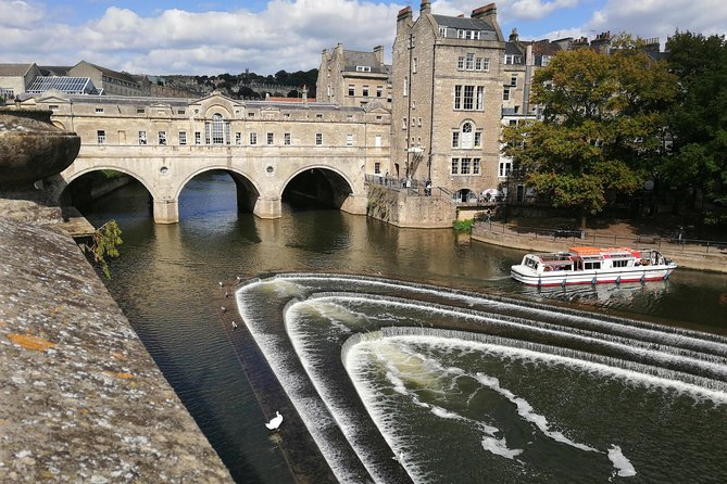 Luxury Private Vehicle Day Hire from & to London via Stonehenge Lacock and Bath - Stonehenge with a two-hour window