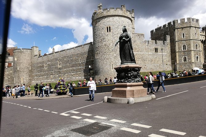 Luxury Private Vehicle Day Hire from & to London via Stonehenge & Windsor Castle - Comfort, service, and small practical touches