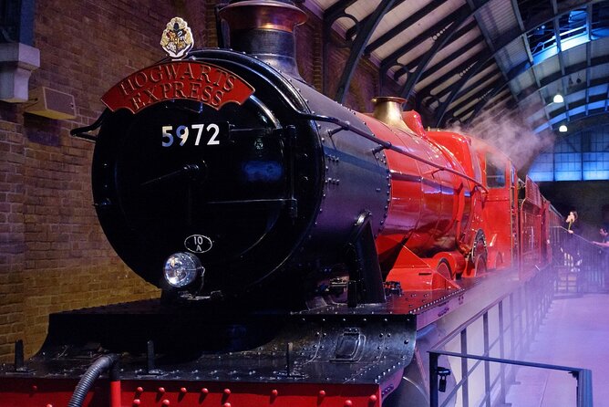 Magical Harry Potter tour in Spanish, ! You choose the option! - Palace Theatre and Harry Potter on the London stage