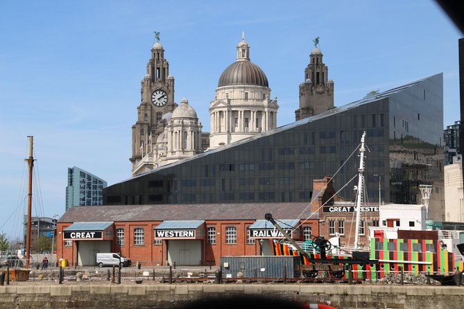 Magical Liverpool Beatles Tour - What the guides add to the experience
