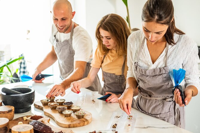 Make Your own Amazing Chocolate in Notting Hill - Why eight people is the right group size