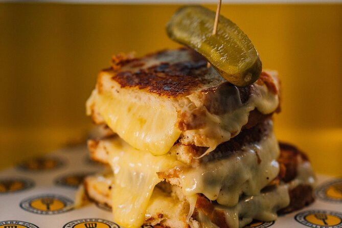 Manchester Cheese Crawl : Guided Food Tour - Quick takeaways