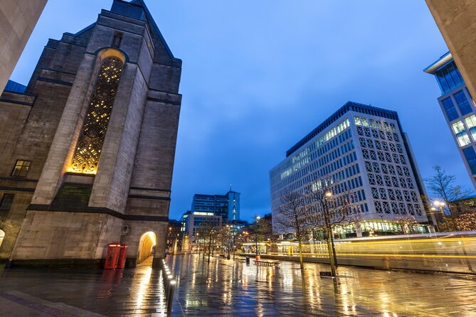 Manchester Haunt Quest: Solve the Mystery of the Pusher - Chetham’s Library and the small-print clue
