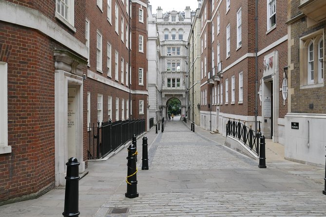 Mary Poppins Small Group Walking Tour of London - What the $37.02 price really buys