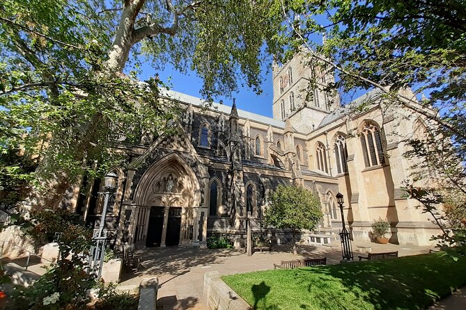 Medieval History Walking Tour from The Tower of London - From William the Conqueror to the modern Tower