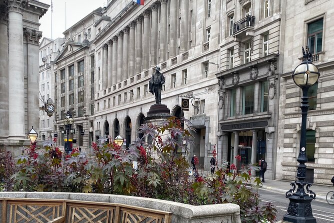 Money and Power in the City Sightseeing Tour - Why this City of London walk is different