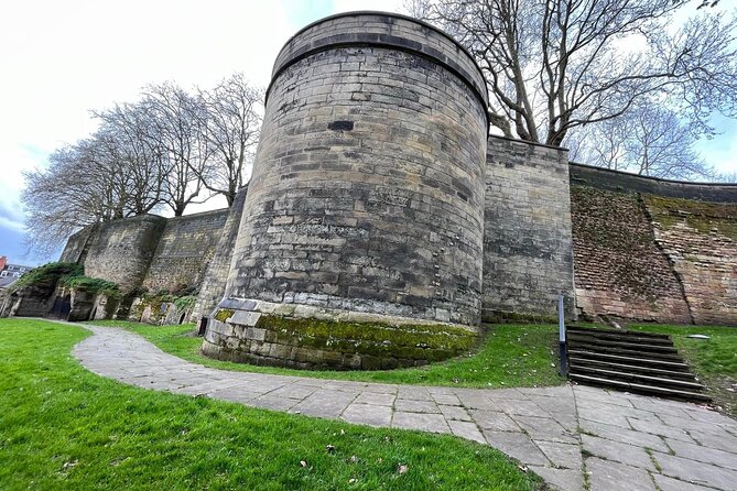 Nottingham and Robin Hood Private Guided Walking Tour - Old Nottingham through markets, churches, and lace