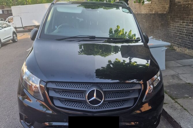 One Way Taxi Transfer from London to Gatwick Airport - Key points to know before booking