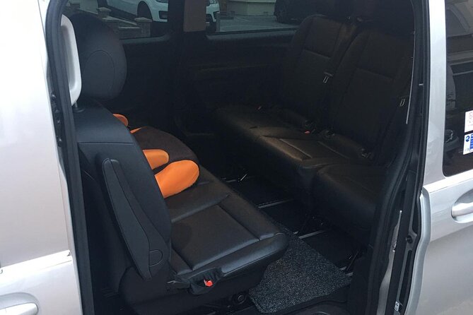 One Way Taxi Transfer from Stansted Airport to London - Is this better than making your own way?