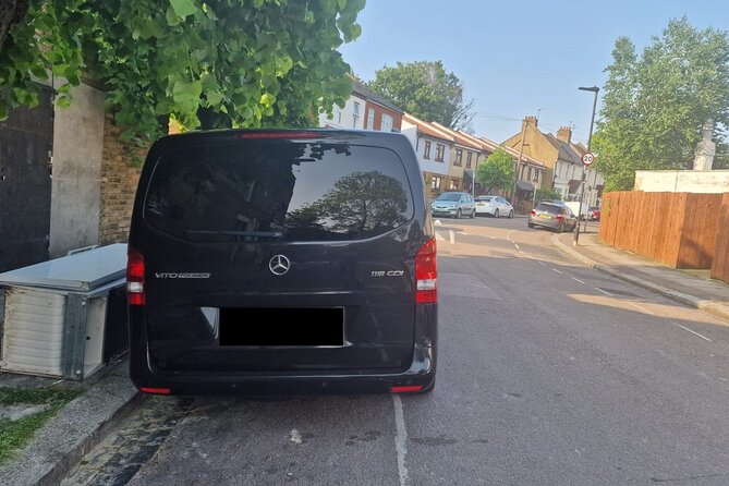 One Way Taxi Transfer - Southampton Seaport to London - A look at the drivers and driving style