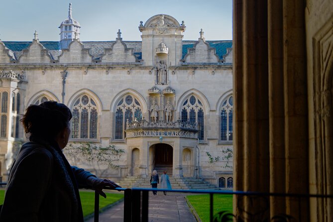 Oxford: 90 minute Architectural & Historical Highlights Tour - The Divinity School, Bodleian Library, and Harry Potter locations