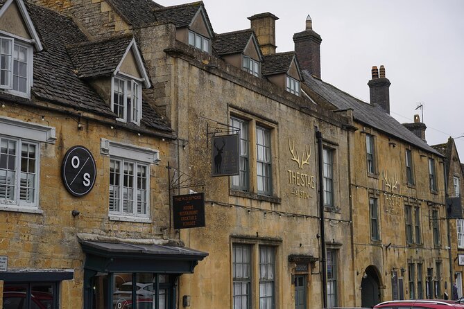 Oxford and Cotswolds Tour with Country Pub Lunch from London - Weather, Walking, and the Victoria Finish