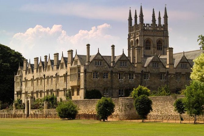Oxford & Cambridge Universities Tour - What the guide adds to the experience