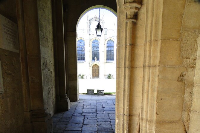 Oxford Official Ghost Tour - The route through old lanes and college streets