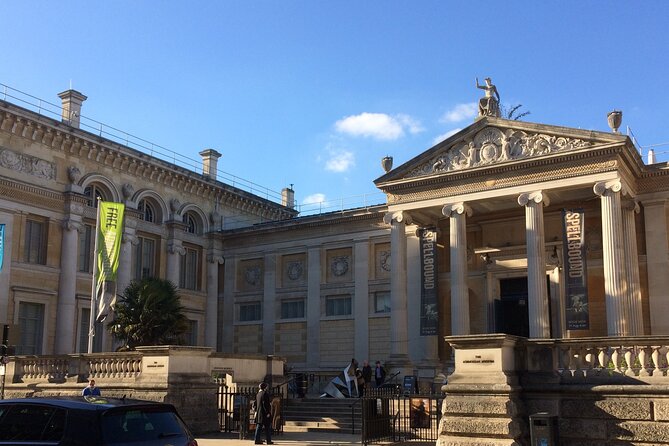 Oxford Official University & City Tour - Trinity and Balliol, where Oxford’s college story begins