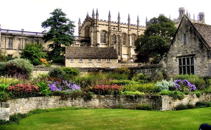 Oxford Private Guided Walking Tour - The guide can make or break the experience