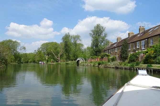 Oxford Sightseeing Picnic River Cruise - Why this Oxford cruise feels different