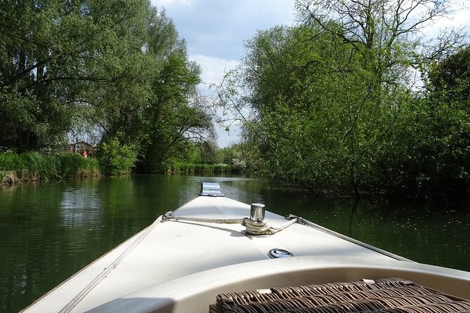 Oxford Sightseeing Picnic River Cruise - The picnic hamper on board