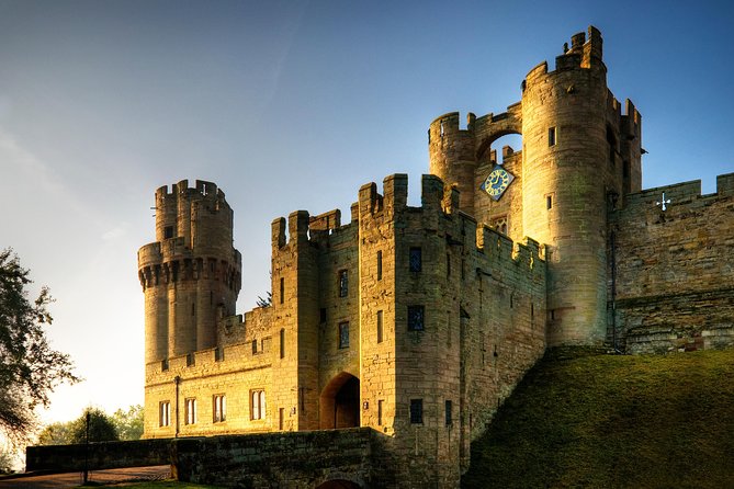 Oxford, Stratford, Cotswolds & Warwick Castle Tour from London - Stratford-upon-Avon puts Shakespeare indoors