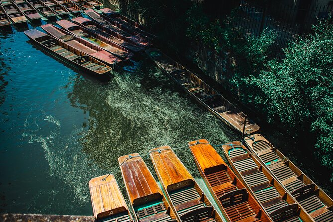 Oxford University | Punting Tour - St Hilda’s gardens and the softer side of Oxford