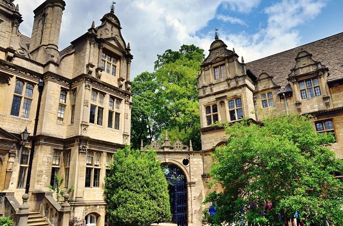 Oxford University Walking Tour by Alumni™ & Optional New College - Key points to know before you book
