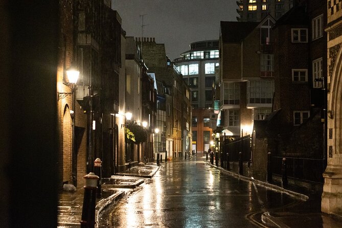 Paranormal ActivityTour in Old London - Ouija boards, K2 meters, and dowsing rods