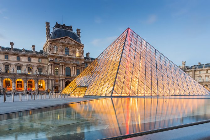 Paris by Rail - Sightseeing Bus and Eiffel Tower Champagne Lunch - Arriving at Gare du Nord and meeting the guide