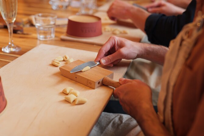 Pasta Making with Unlimited Prosecco in London's West End - Key points at a glance