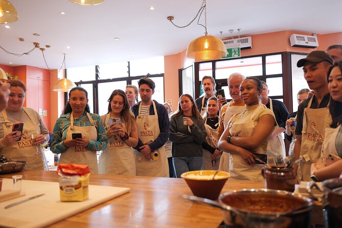 Pasta Making with Unlimited Prosecco in London's West End - Choosing between pasta bianca and pasta all’uovo