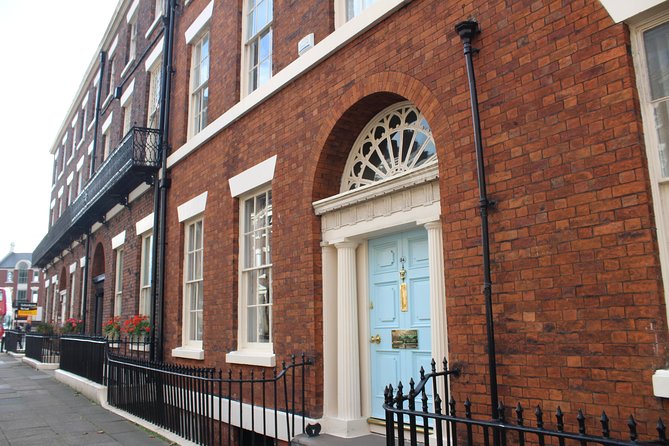 Peaky Blinders Coach Tour of Outer Liverpool & The Wirral - Key points to know before you book