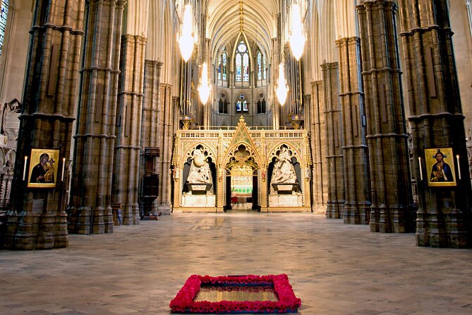 Priority Access Westminster Abbey Tour with a Professional Guide - Tombs, memorials, and famous names