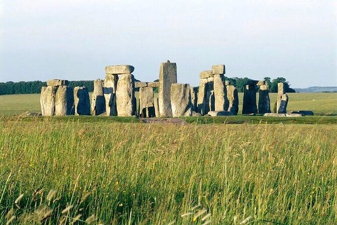 Private Archaeologist Guided Tour Stonehenge, Salisbury & Avebury - Why this tour goes beyond Stonehenge