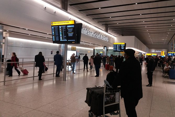 Private Arrival Transfer from Heathrow Airport to London - The ride into central London