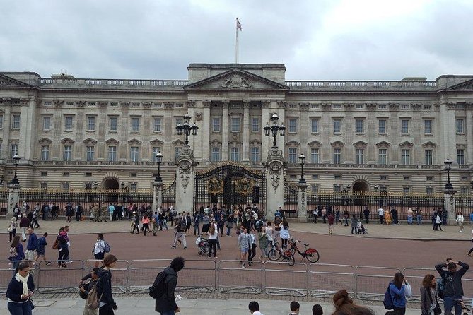 Private Arrival Transfer: Gatwick Airport to Central London - What the ride includes, and what it does not