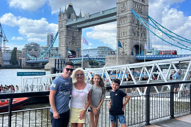 Private Big Sights Taxi Tour of London - Trafalgar Square, Piccadilly Circus, and Leicester Square