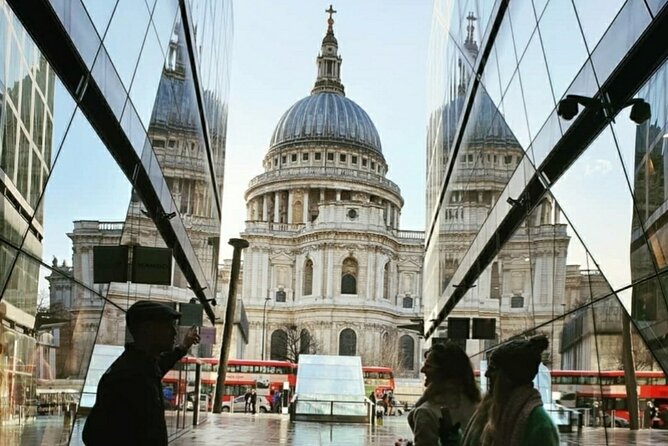 Private Black Cab Tour of London's Iconic Landmarks - St Paul’s and Sir Christopher Wren’s masterpiece